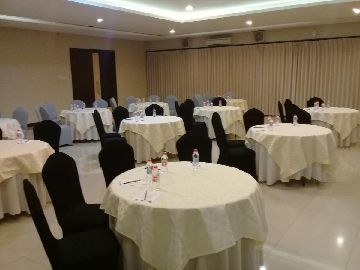 City Hotel Tasikmalaya Eksteriør bilde